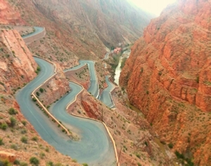 Merzouga Desert Tour From Marrakech 4 Day with Camel Ride